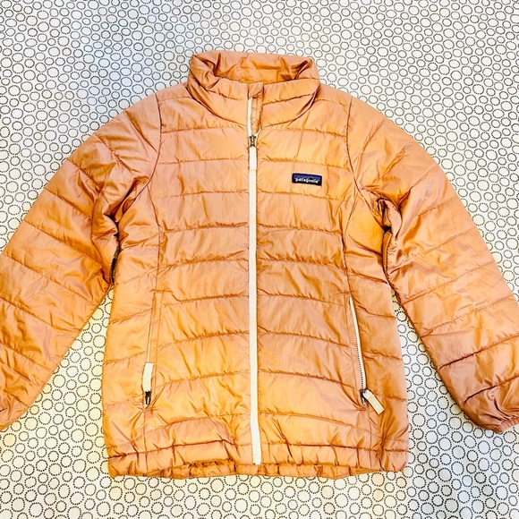 Patagonia Other - Girl size S (7-8) Patagonia Peach Quilted Jacket